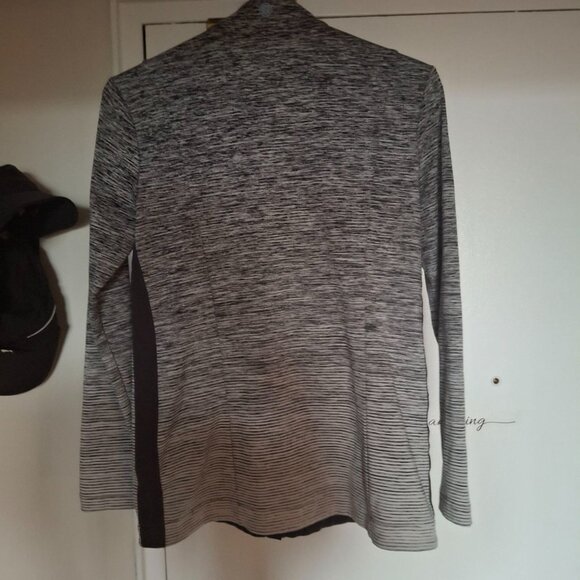 T by Talbot Women's Grey Zip-Up Sports Jacket, Size P - Picture 4 of 7